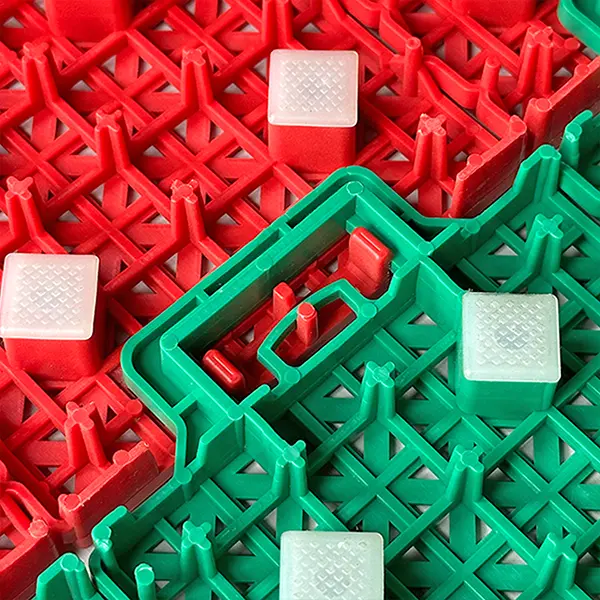 Modular floor interlocking structure